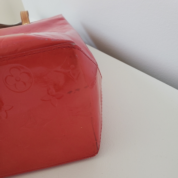 Louis Vuitton The Reade Tall MM Vernis LV Monogram purse - Picture 4 of 13